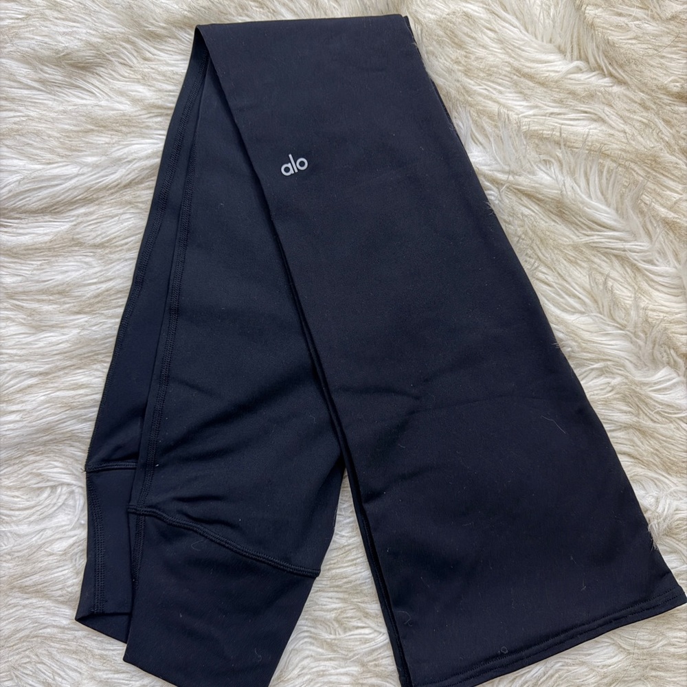 NWOT Alo Flare Black Leggings